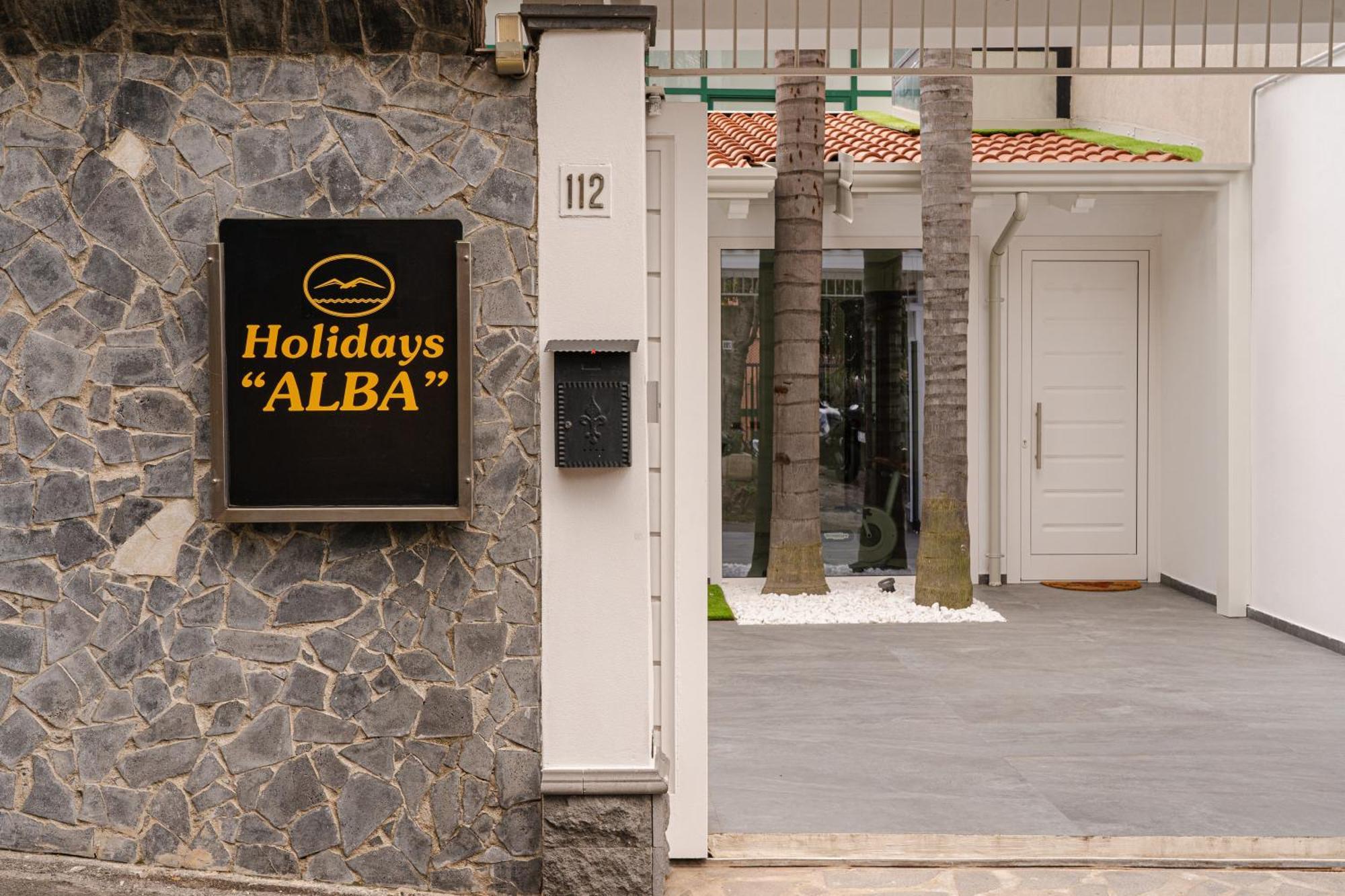 Holidays Alba Catane Extérieur photo